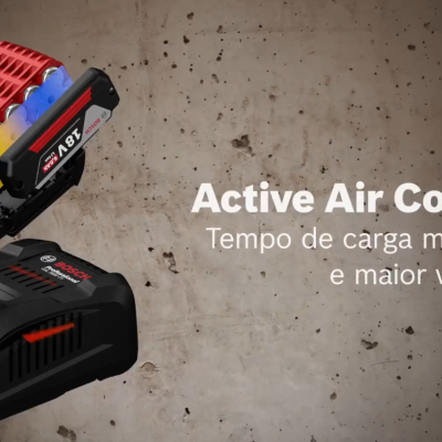 Imagem de bateria de ferramenta elétrica com texto sobre refrigeração ativa
