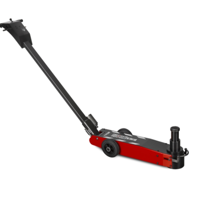 Macaco hidráulico vermelho e preto com alavanca longa e rodas pequenas