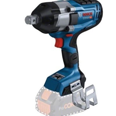 Ferramenta elétrica Bosch sem fio azul e preta com detalhes vermelhos e suporte metálico para cinto