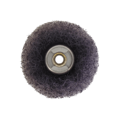 Roda abrasiva circular preta com centro metálico para limpeza