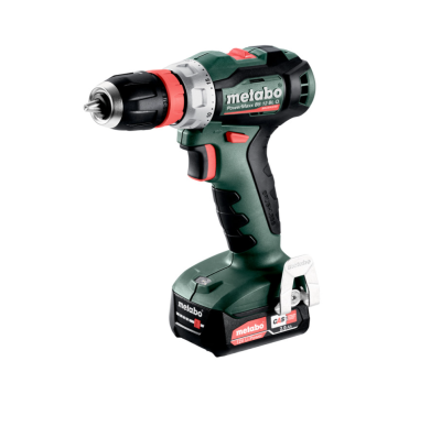Parafusadora sem fio Metabo verde, preta e vermelha com bateria e etiquetas visíveis