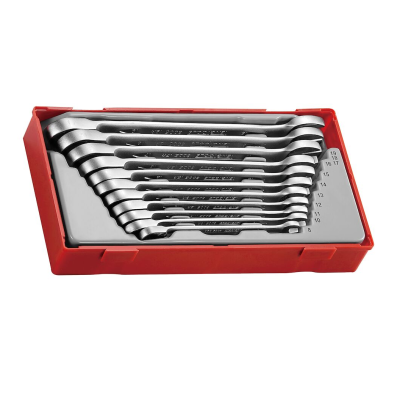 Conjunto de chaves combinadas em caixa vermelha