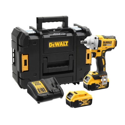Conjunto DEWALT com mala, chave de impacto, bateria e carregador em fundo branco