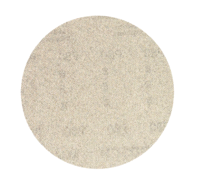Tapete redondo bege com padrão tecido sobre fundo branco.