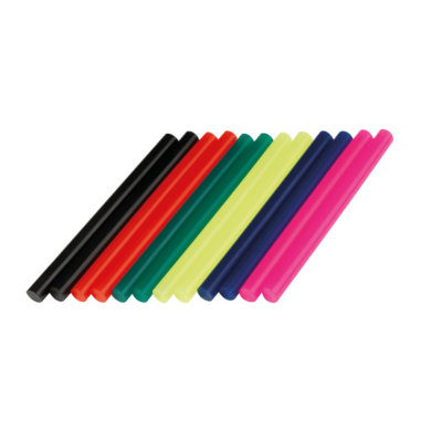 Conjunto de dez bastões de cola quente coloridos sobre fundo branco