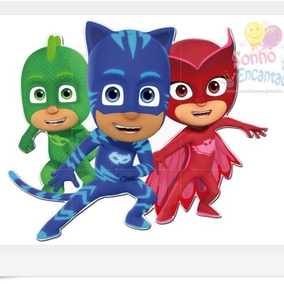 Decoração recortada dos personagens do PJ Masks em verde, azul e vermelho