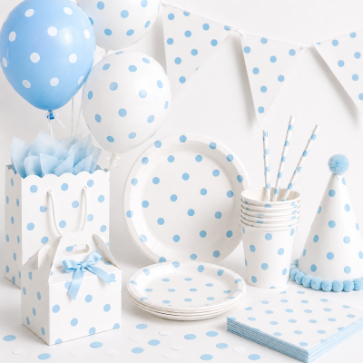 Decoração de festa azul e branca com bolinhas