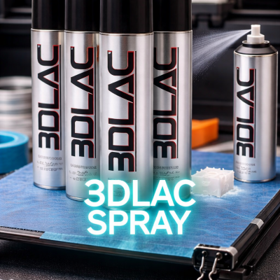 Latas metálicas de spray 3DLAC com tampa preta e spray ativo numa oficina.
