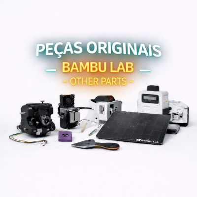 Peças eletrónicas e mecânicas Bambu Lab organizadas em fundo branco