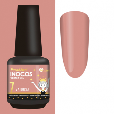 Verniz gel INOCOS cor Vaidosa com amostra da cor rosa nude