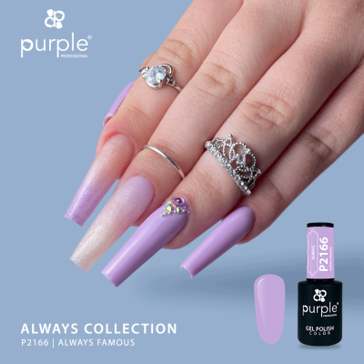 Mãos com unhas compridas pintadas de roxo claro com esmalte em gel Purple Professional P2166