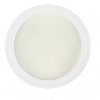 Pote branco com pó branco fino no interior