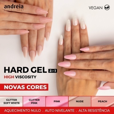 Unhas femininas com gel em tons de rosa, nude e pêssego com texto promocional de produto vegano para unhas.