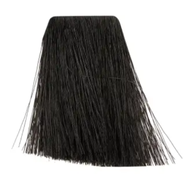 Cabelo preto liso cortado em formato trapezoidal