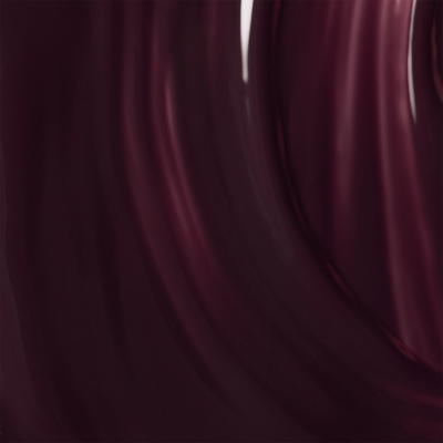 Close-up de verniz ou tinta líquida roxo escuro brilhante