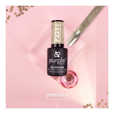 Esmalte em gel Purple Precious Collection Precious Champagne P2251 sobre fundo rosa