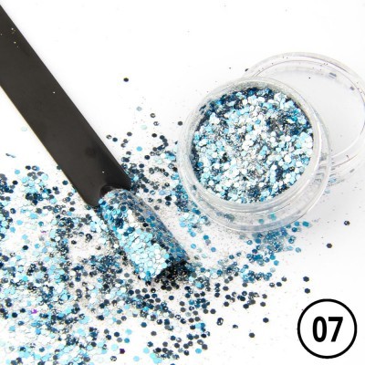 Pó de glitter azul e prateado com amostra de unha e número 07