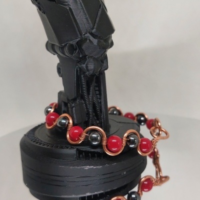 Pulseira&#x20;de&#x20;cobre&#x20;com&#x20;Hematite&#x20;e&#x20;Coral