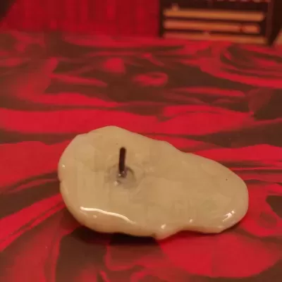 Crach&#x00E1;&#x20;caveira&#x20;branca