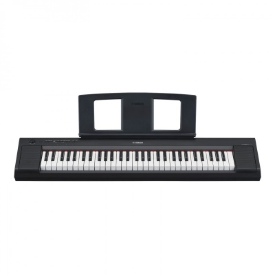 Teclado musical digital Yamaha NP-12 preto com 61 teclas e suporte para partituras