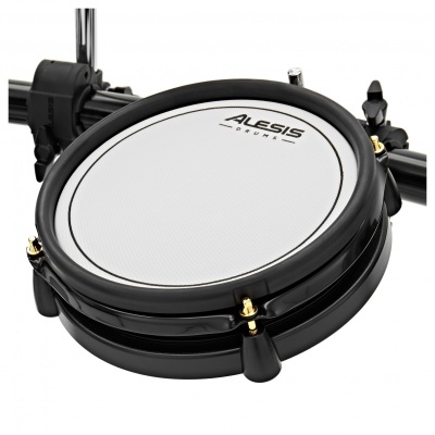 Prato de bateria eletrónica Alesis com superfície branca e corpo preto