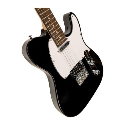 Guitarra elétrica preta com escudo branco e cordas