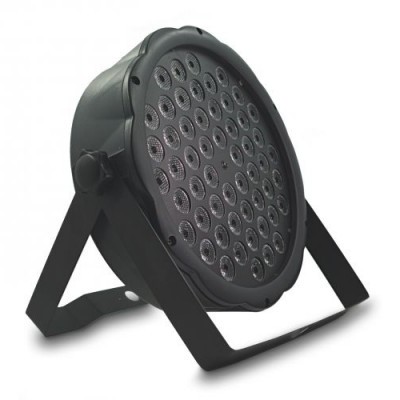 Projetor de luz LED preto com múltiplos LEDs e suporte ajustável