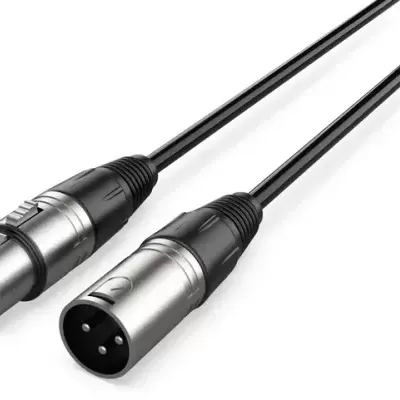 Cabo XLR preto com conectores metálicos