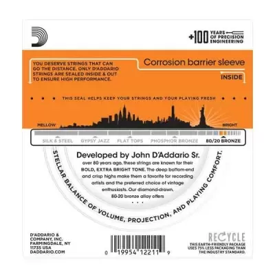 Embalagem de cordas de guitarra DAddario com texto e gráficos em laranja, preto e branco