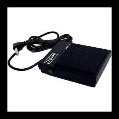 Pedal de controlo musical preto com cabo e ficha áudio