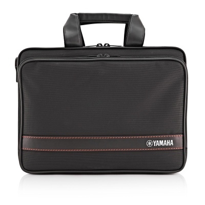 Mala preta tipo pasta com logo Yamaha