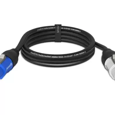 cabo preto com conectores azul e prateado e texto técnico