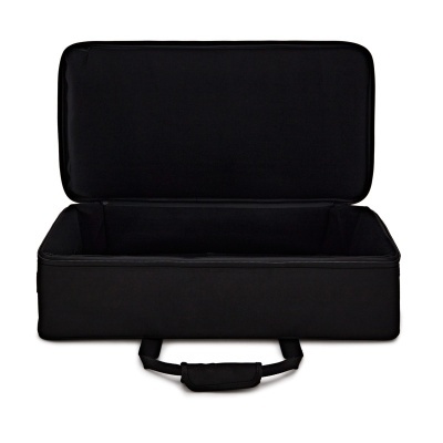 Mala preta retangular aberta, alça acolchoada