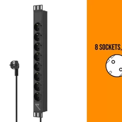 Filtro de linha preto com 8 tomadas tipo F e cabo elétrico