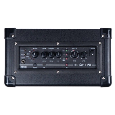 Amplificador preto compacto com botões e painel frontal