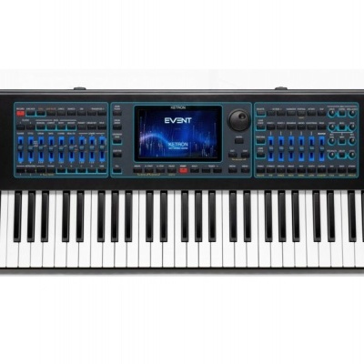 Teclado controlador MIDI preto com 61 teclas e ecrã central