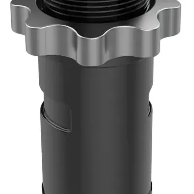 Válvula preta de irrigação com flange metálica prateada