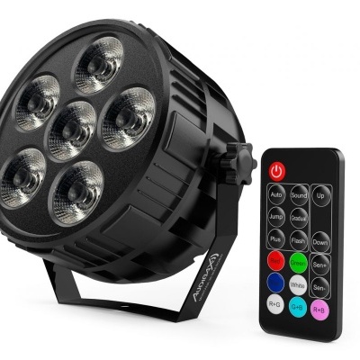 Refletor LED preto com seis LEDs e comando remoto preto