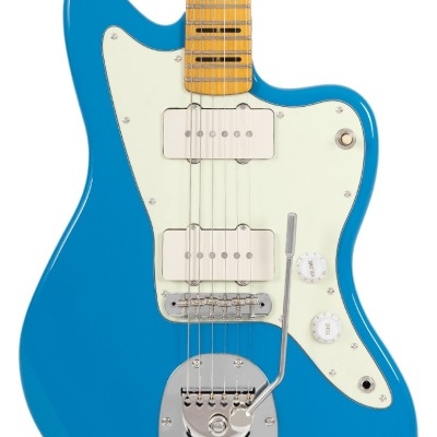 Guitarra elétrica azul com detalhes em branco e metálico e braço claro