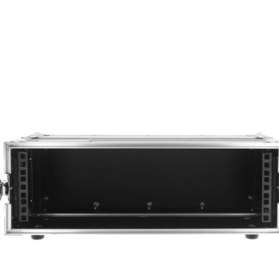 Estojo rígido metálico prateado com interior preto vazio e fechos laterais