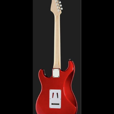Guitarra elétrica vermelha vista de trás com braço em madeira clara e tarraxas cromadas