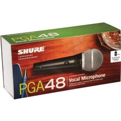 Caixa de microfone vocal Shure PGA48 com imagem do microfone preto na embalagem