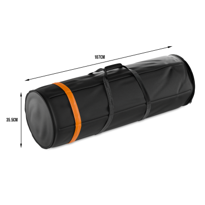 Saco desportivo cylindrical preto com alças e faixa laranja