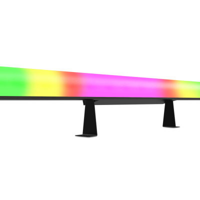 Barra LED luminosa colorida com suporte preto sobre fundo branco