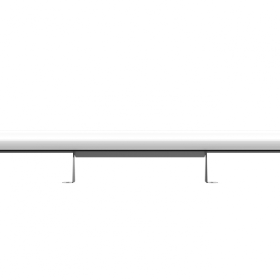 Corrimão branco com suporte de metal branco numa parede branca