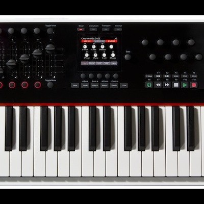Teclado MIDI controlador Nektar Panorama P6 com botões e teclas