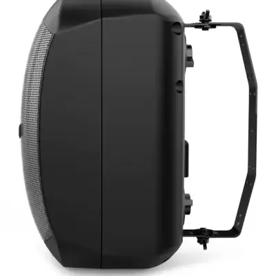 Caixa de som preta com grelha metálica e suporte ajustável