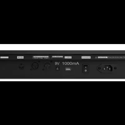 painel traseiro preto de dispositivo eletrónico com conectores e etiquetas