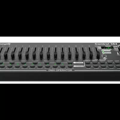 Controlador de luz DMX Operator Control 384 preto com botões deslizantes e LEDs verdes