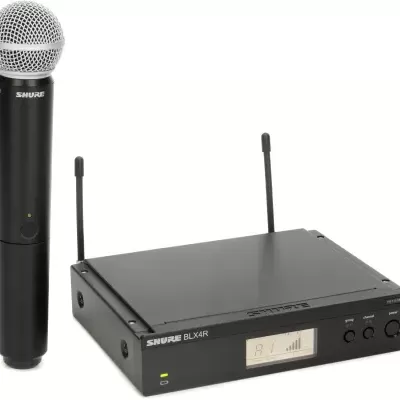 Microfone sem fios e receptor preto SHURE com display digital e antenas.